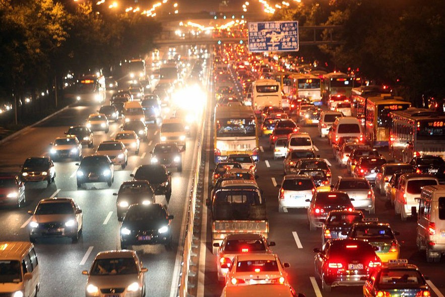 北京最快明年收拥堵费 专家:发展公共交通才是